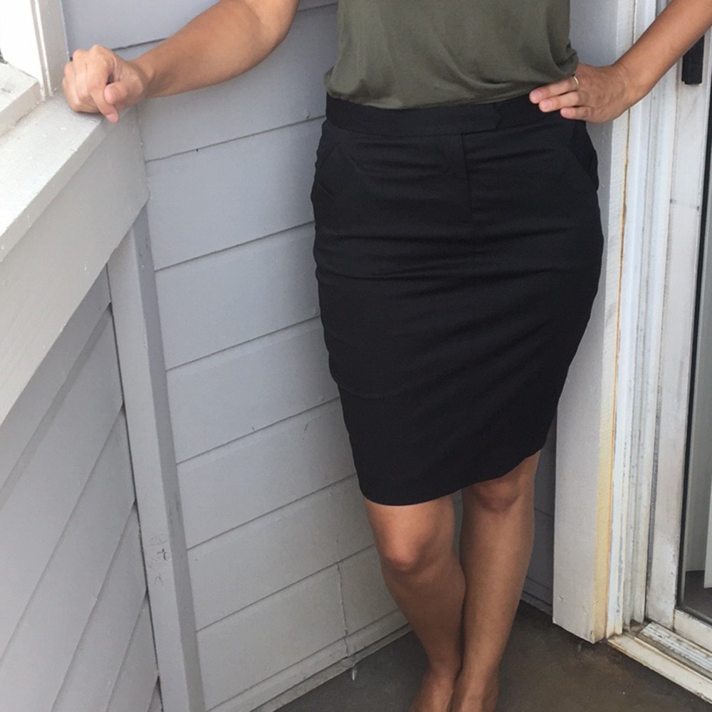 Club Monaco Black Pencil Skirt with Pockets
